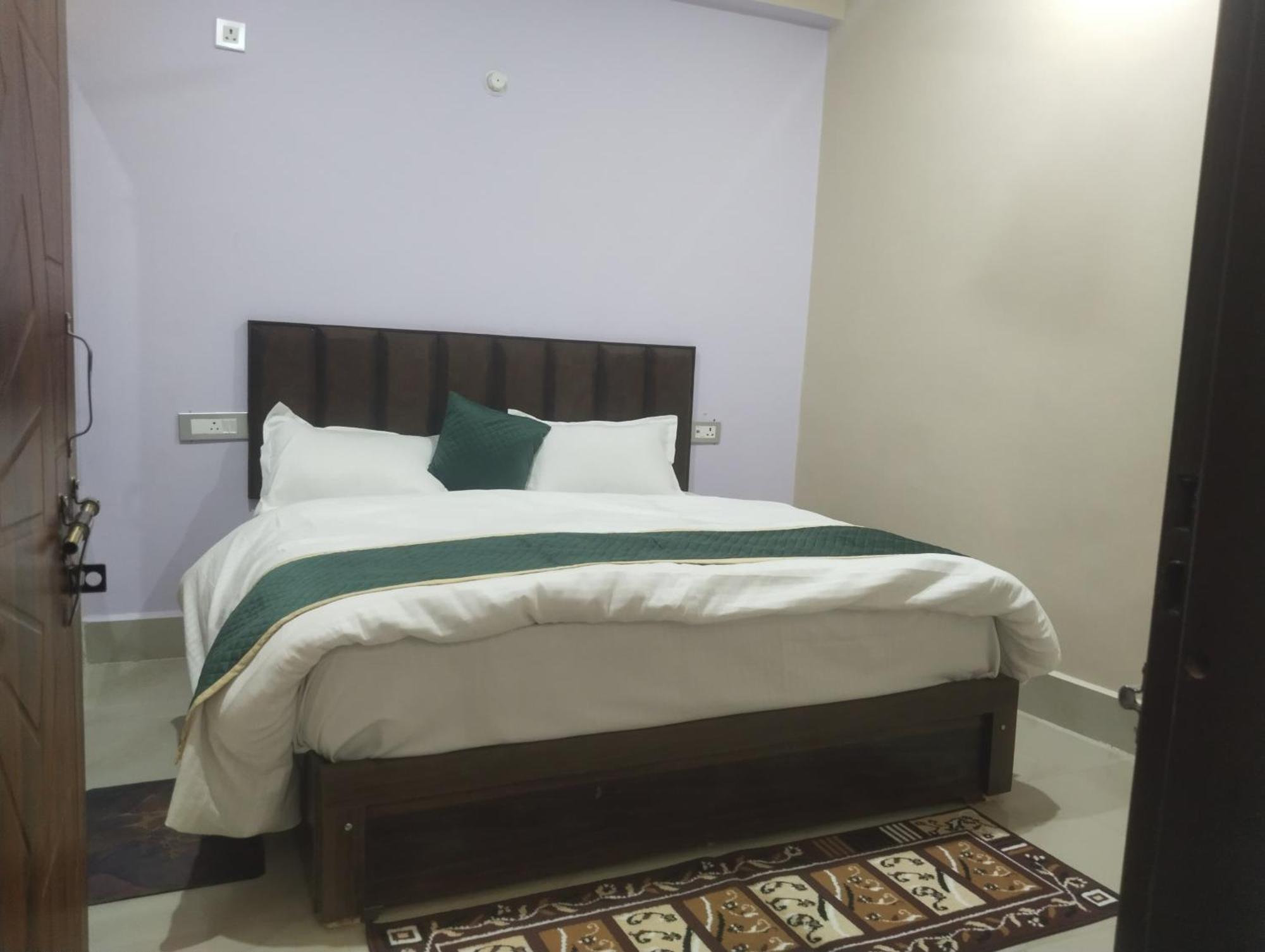 Dixit Residency Hotel Vrindāvan Exterior photo