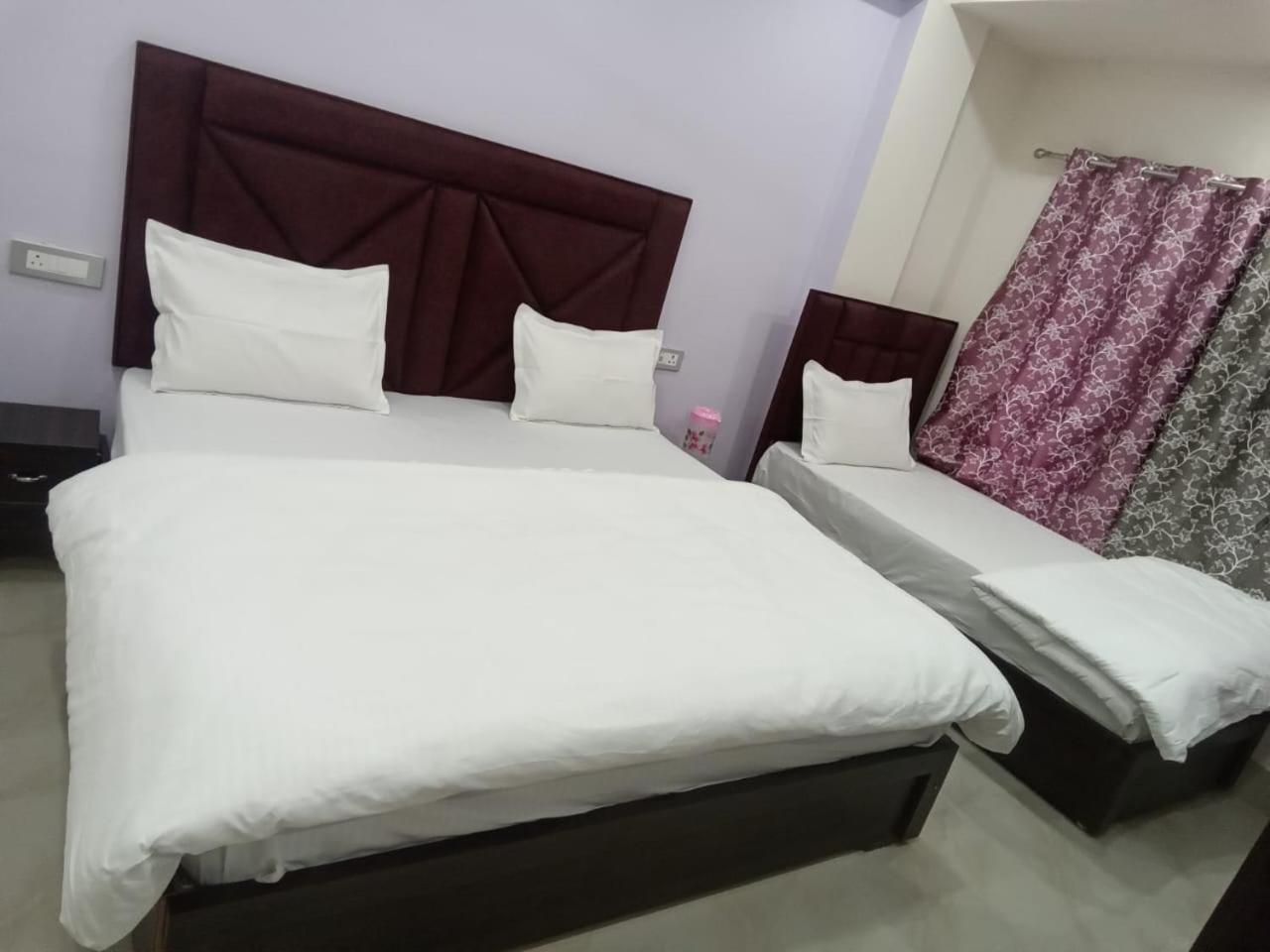 Dixit Residency Hotel Vrindāvan Exterior photo